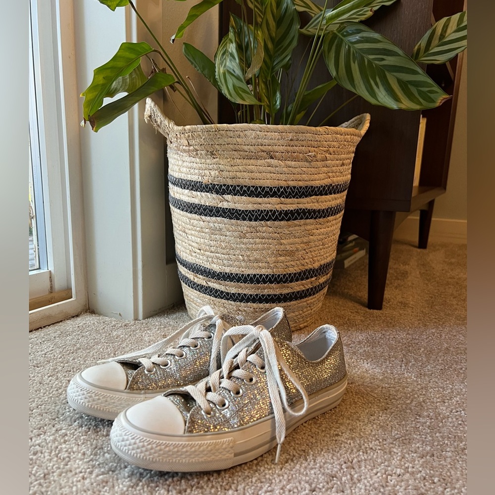 Converse All Stars in Silver Glitter